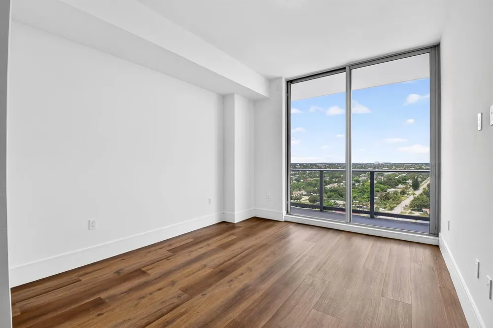 220 Lake Shore Drive #1506 Lake Park, FL 33403