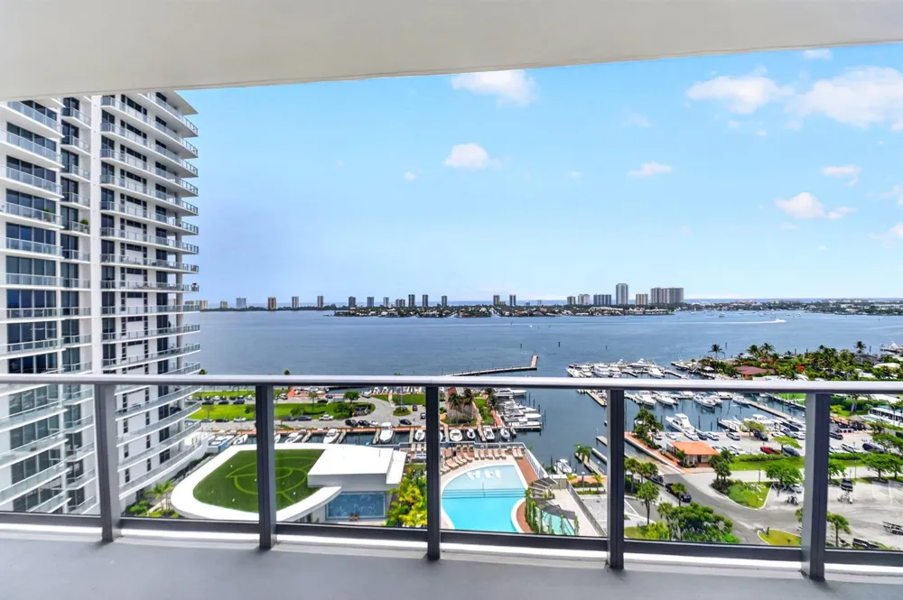 220 Lake Shore Drive #1506 Lake Park, FL 33403