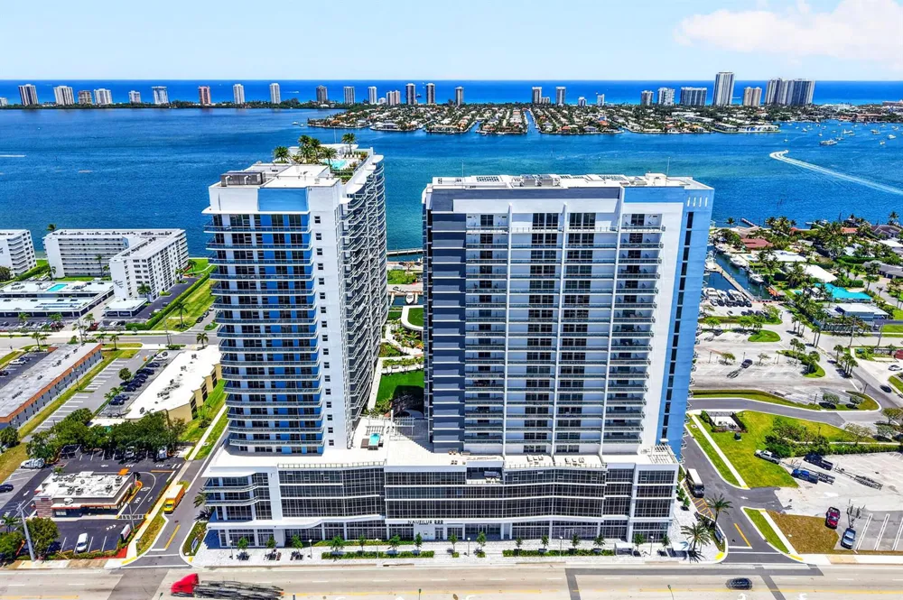 220 Lake Shore Drive #1506 Lake Park, FL 33403