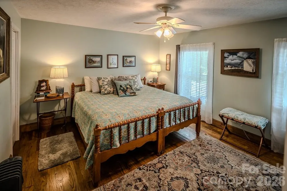 5950 US 19e Highway Newland, NC 28657