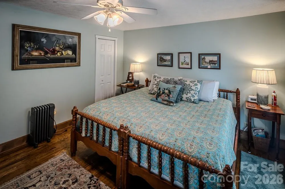 5950 US 19e Highway Newland, NC 28657