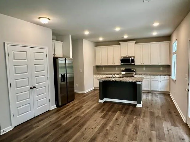 412 Mcginnis Circle Calhoun, GA 30701