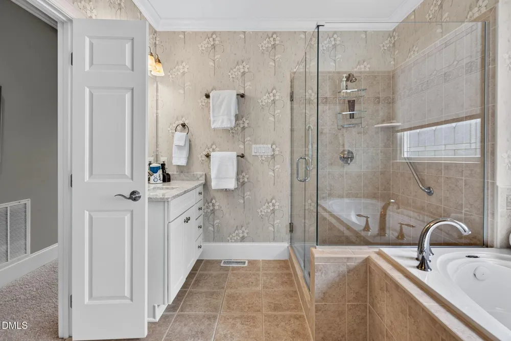 121 Bending Oak Way Morrisville, NC 27560
