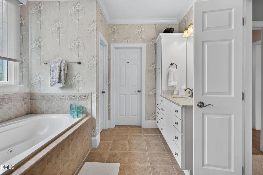 121 Bending Oak Way Morrisville, NC 27560