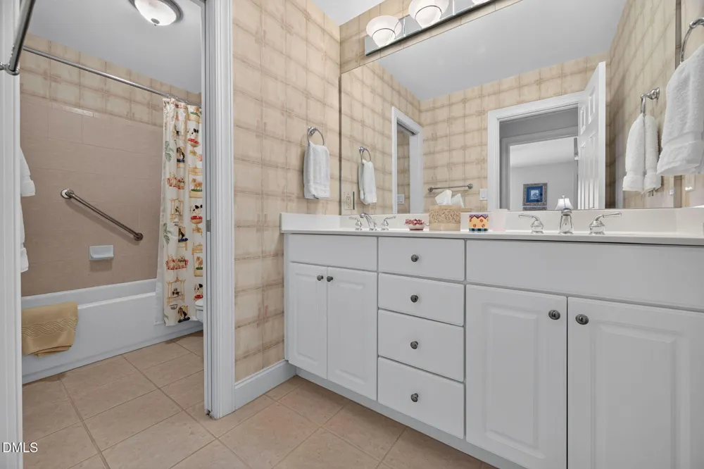 121 Bending Oak Way Morrisville, NC 27560