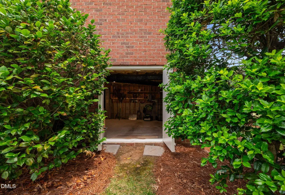 121 Bending Oak Way Morrisville, NC 27560