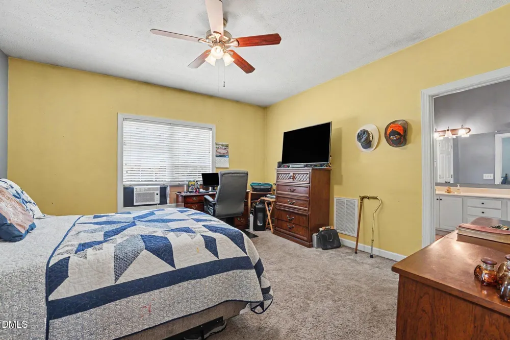 107 Michael Lane Aberdeen, NC 28315