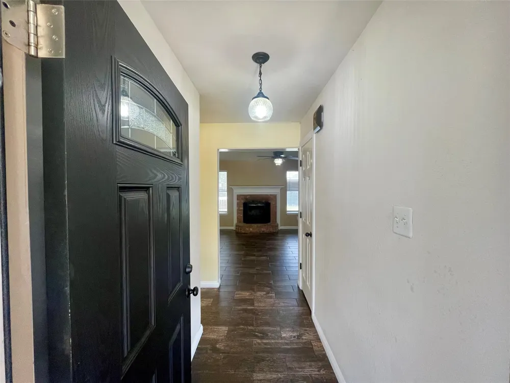 625 Main Street Roanoke, TX 76262