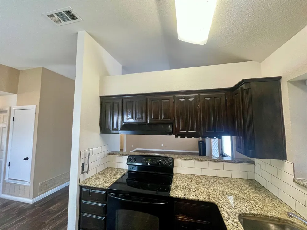 625 Main Street Roanoke, TX 76262