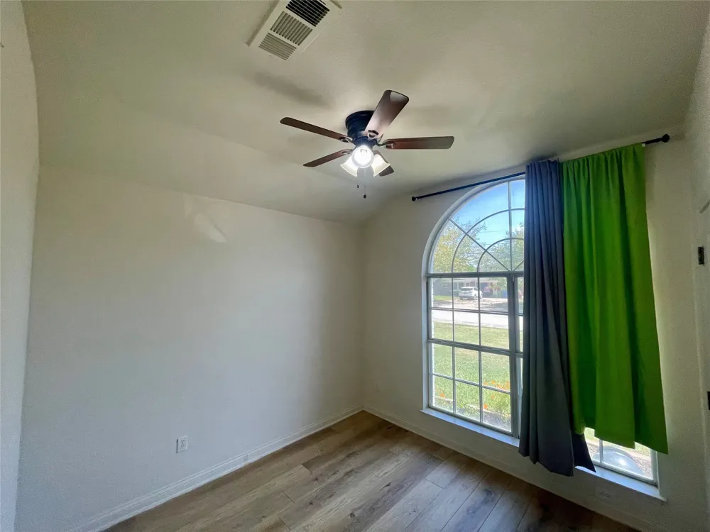 625 Main Street Roanoke, TX 76262