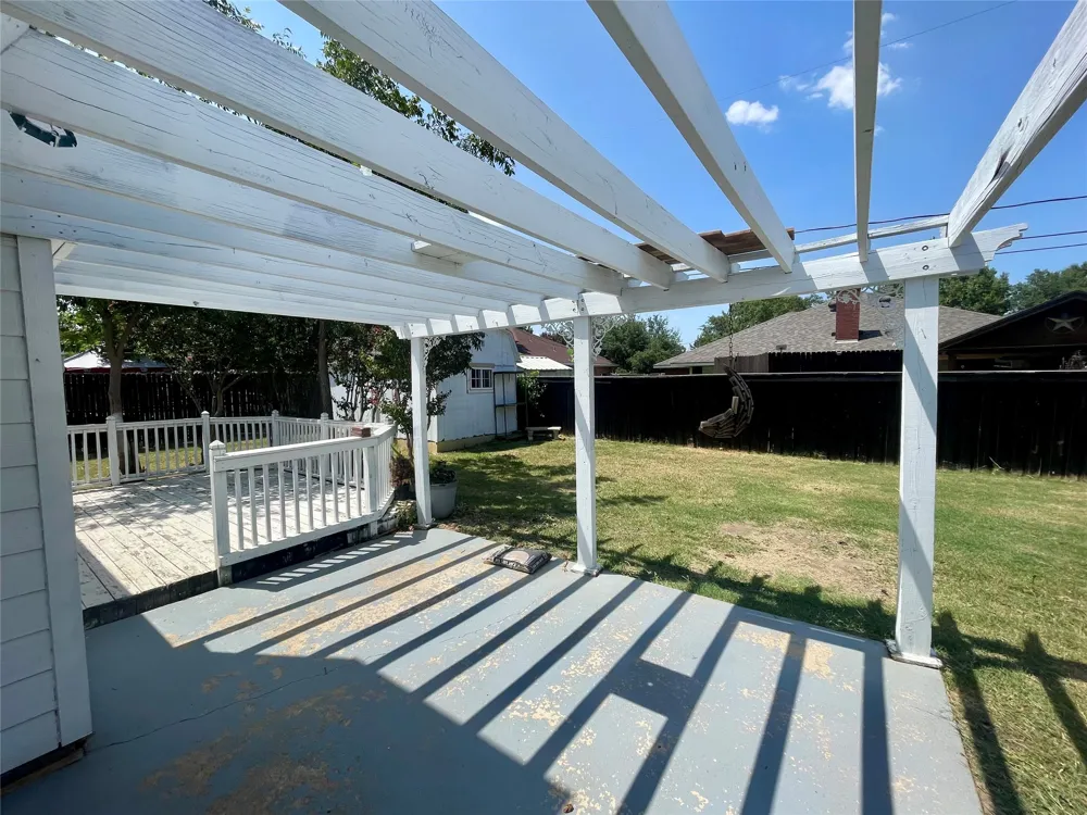 625 Main Street Roanoke, TX 76262