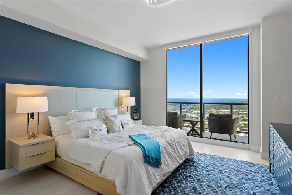 275 1ST AVENUE S #3906 St Petersburg, FL 33701