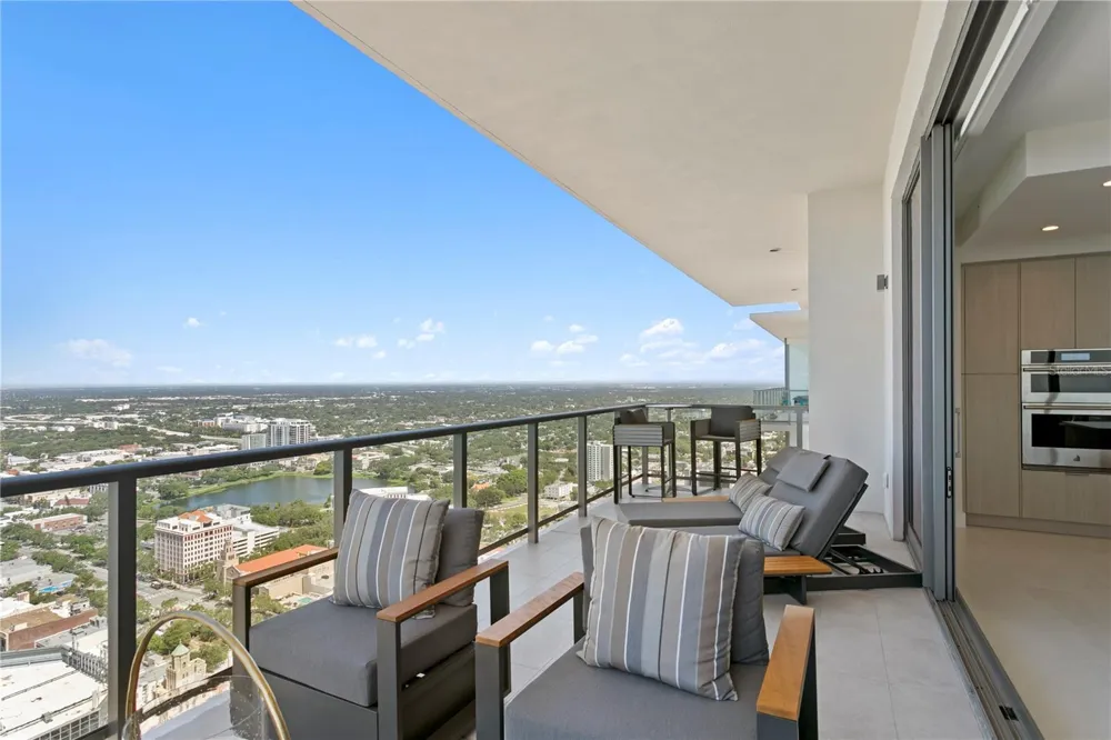 275 1ST AVENUE S #3906 St Petersburg, FL 33701