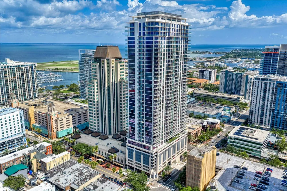 275 1ST AVENUE S #3906 St Petersburg, FL 33701