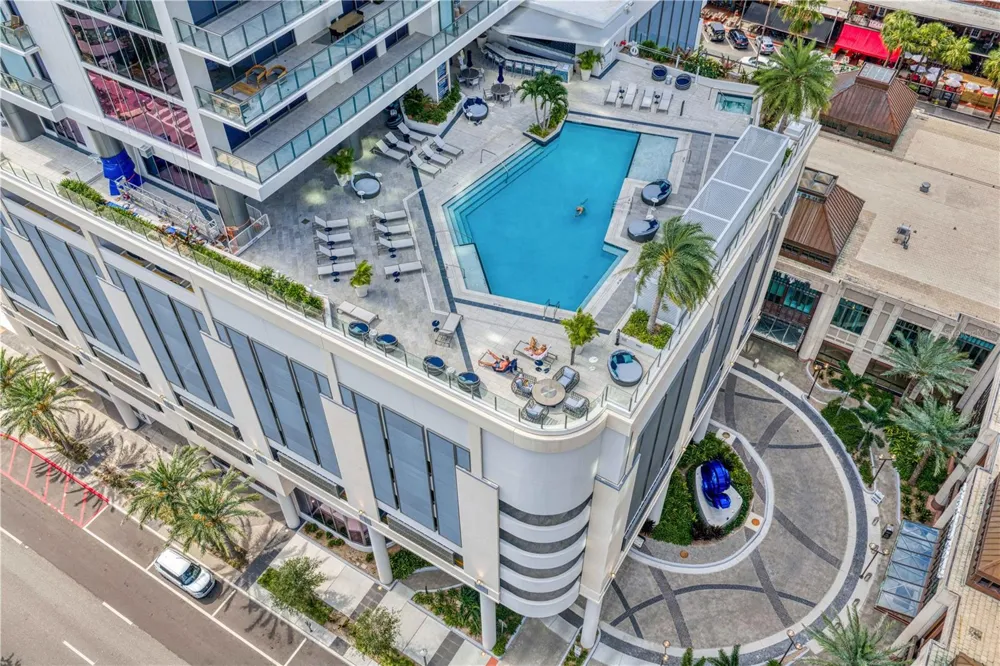 275 1ST AVENUE S #3906 St Petersburg, FL 33701