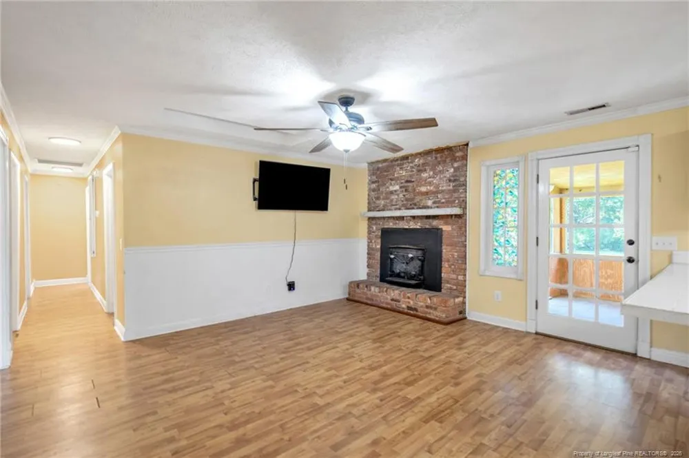 157 Flat Rock Lane Aberdeen, NC 28315
