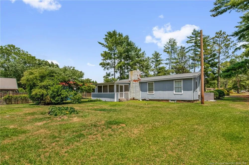 157 Flat Rock Lane Aberdeen, NC 28315