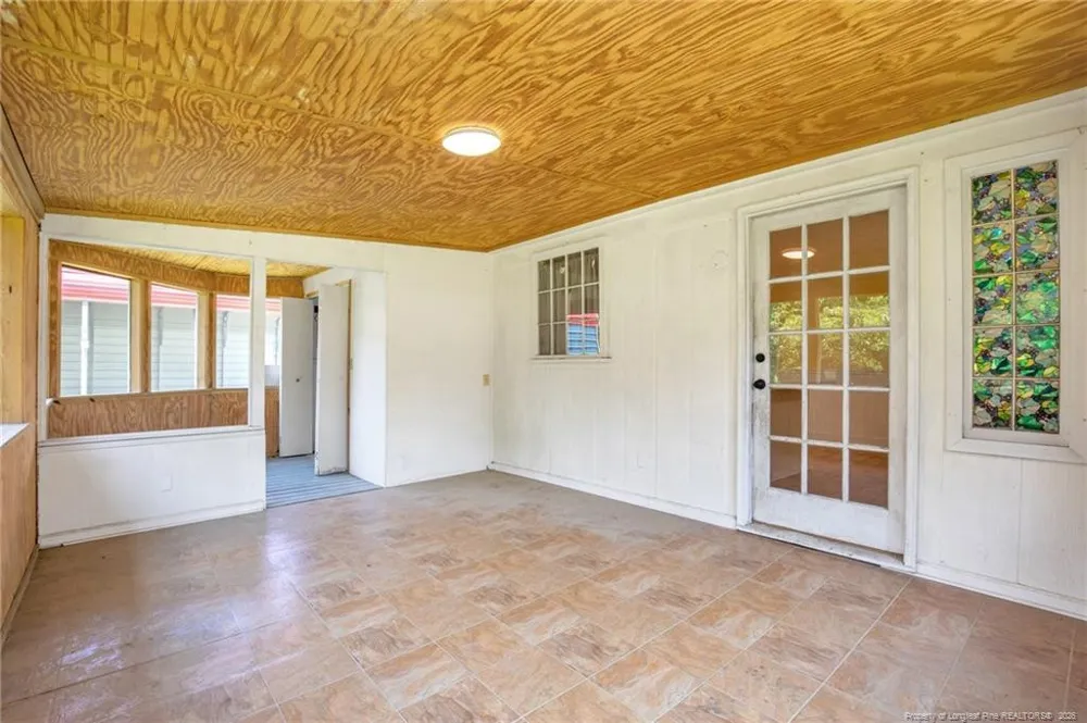 157 Flat Rock Lane Aberdeen, NC 28315
