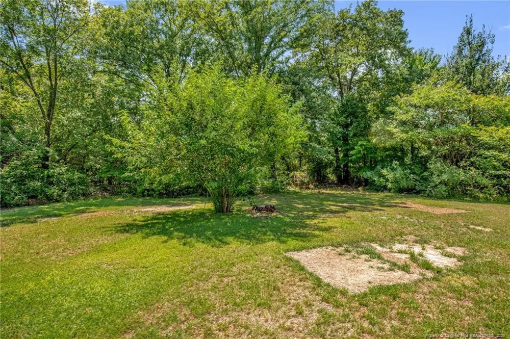 157 Flat Rock Lane Aberdeen, NC 28315