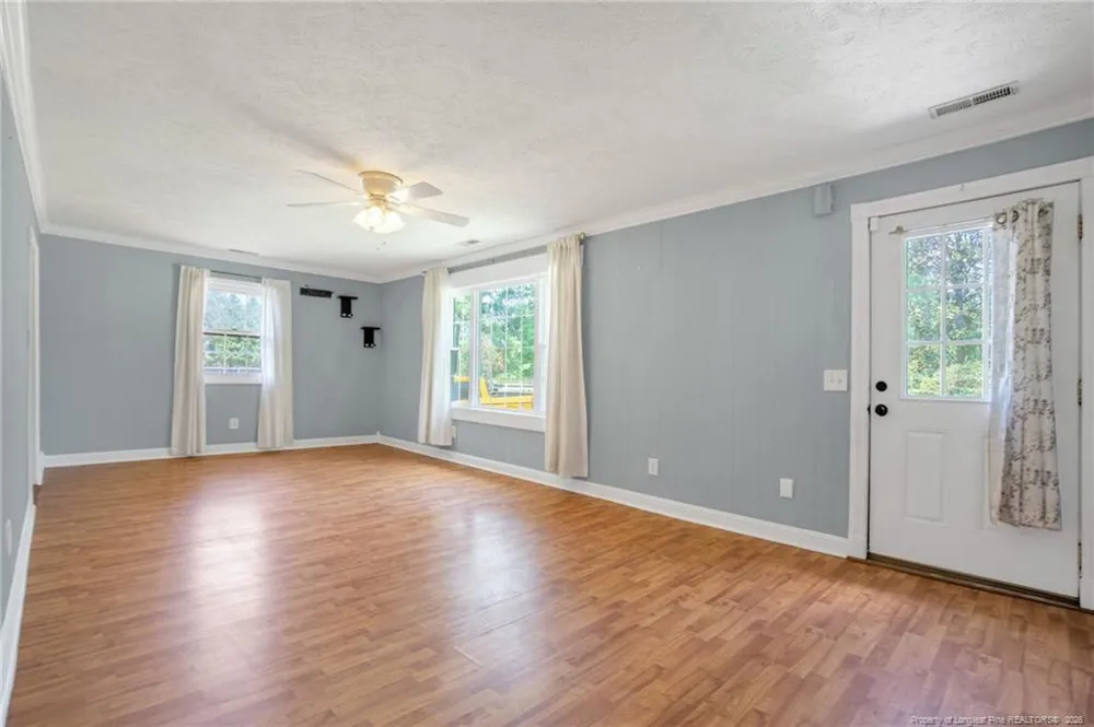 157 Flat Rock Lane Aberdeen, NC 28315