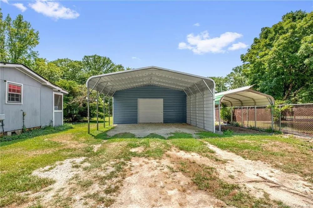 157 Flat Rock Lane Aberdeen, NC 28315