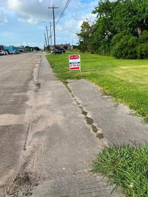 Ave H Freeport, TX 77541