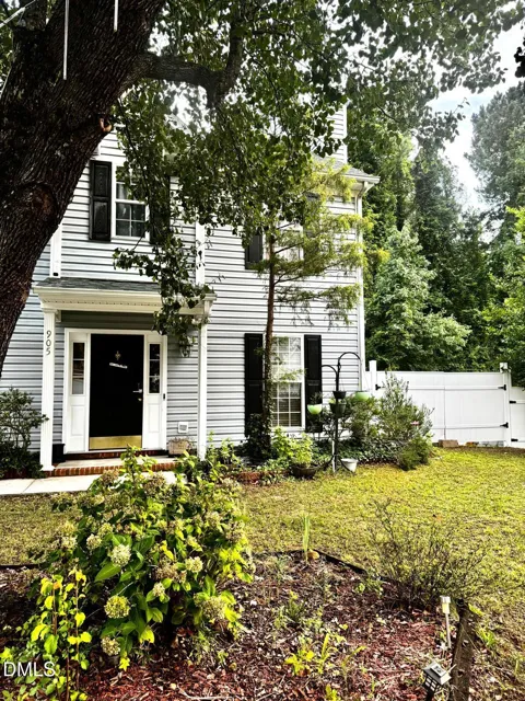 905 Sanderson Drive
