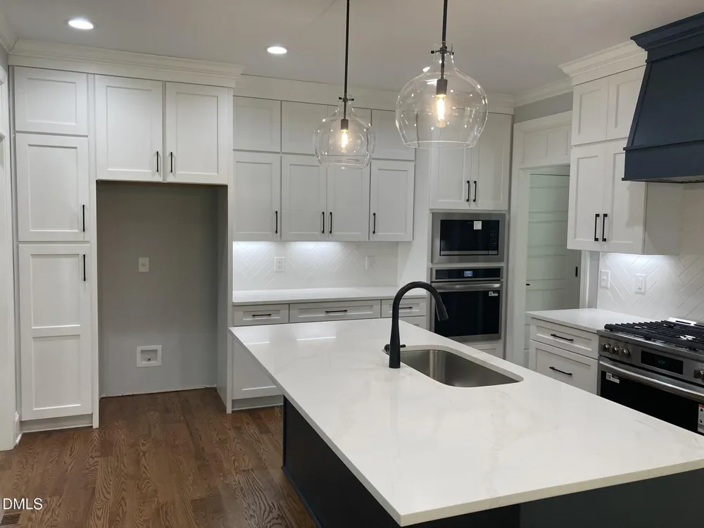 1225 Red Cedar Court Youngsville, NC 27596