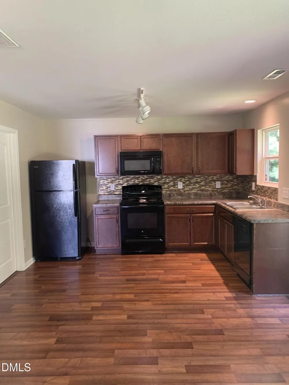 1402 Trio Run Siler City, NC 27344