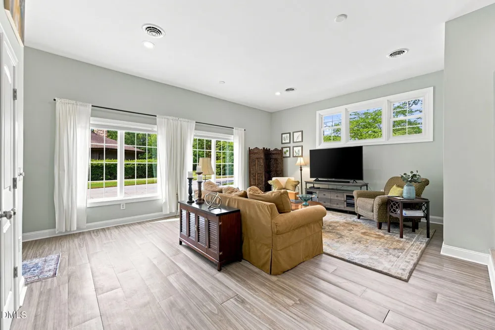 406 Country Club Drive Jacksonville, NC 28546