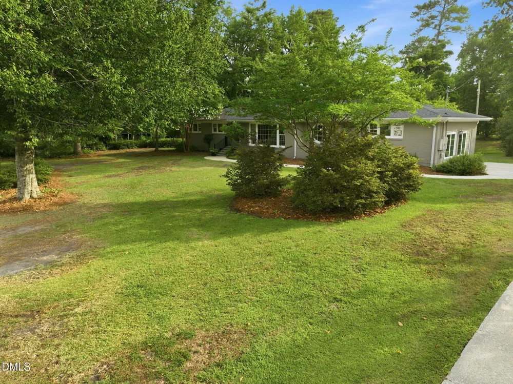 406 Country Club Drive Jacksonville, NC 28546