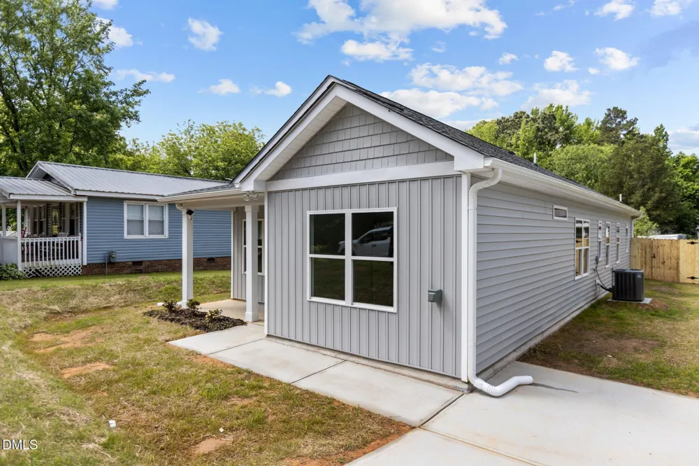 309 E Harnett Street Dunn, NC 28334