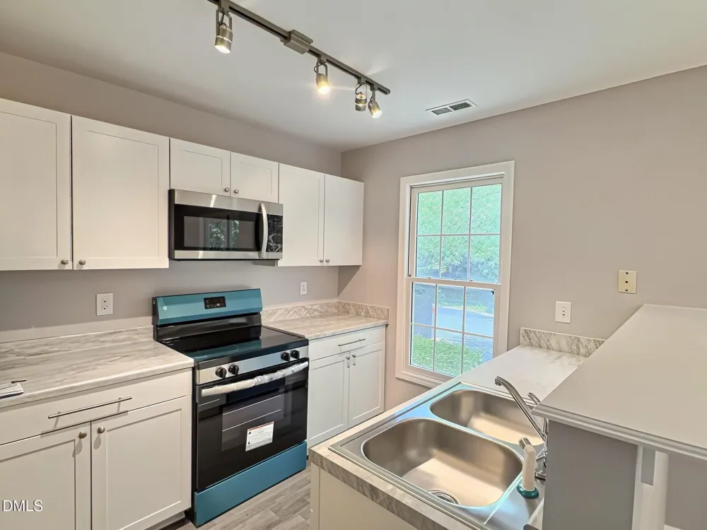 109 Weatherhill Point Carrboro, NC 27510