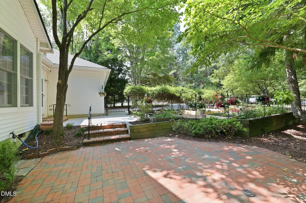 804 Millcroft Pittsboro, NC 27312