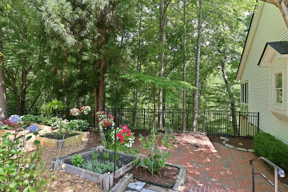 804 Millcroft Pittsboro, NC 27312
