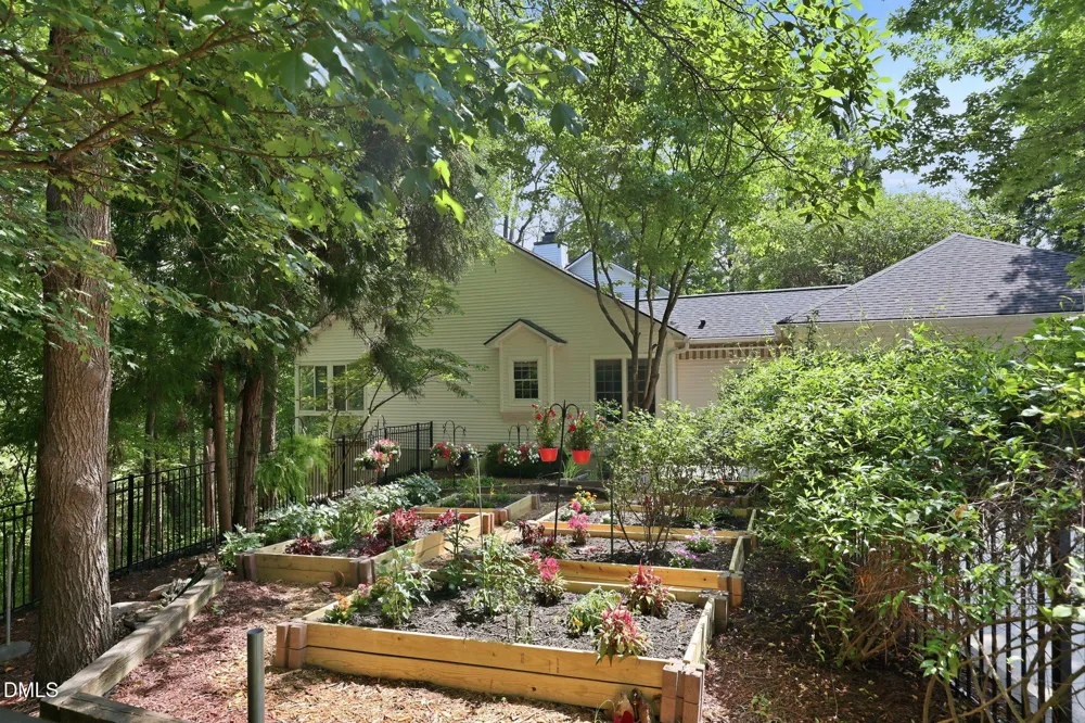 804 Millcroft Pittsboro, NC 27312