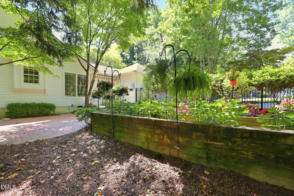 804 Millcroft Pittsboro, NC 27312