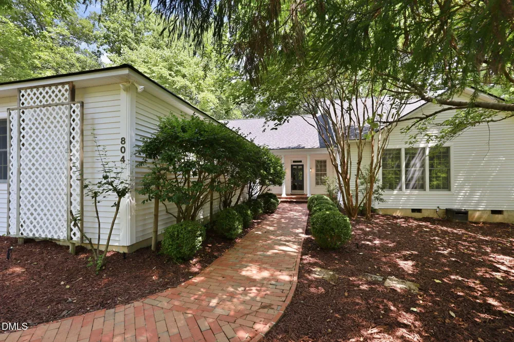 804 Millcroft Pittsboro, NC 27312