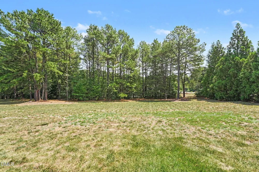 8120 Zinfandel Drive Kernersville, NC 27284