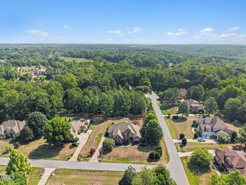 8120 Zinfandel Drive Kernersville, NC 27284