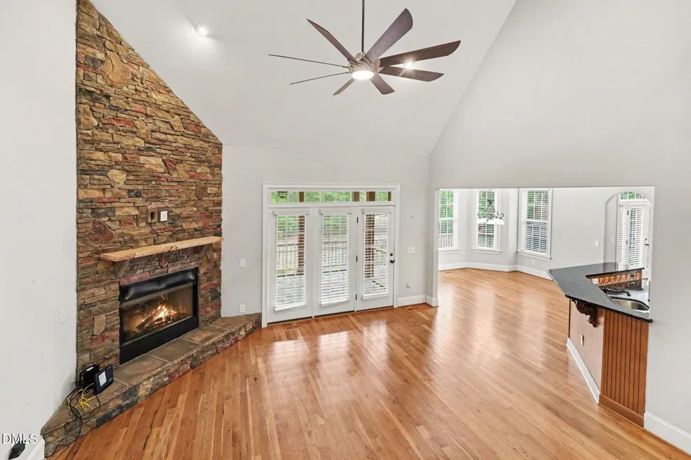 8120 Zinfandel Drive Kernersville, NC 27284