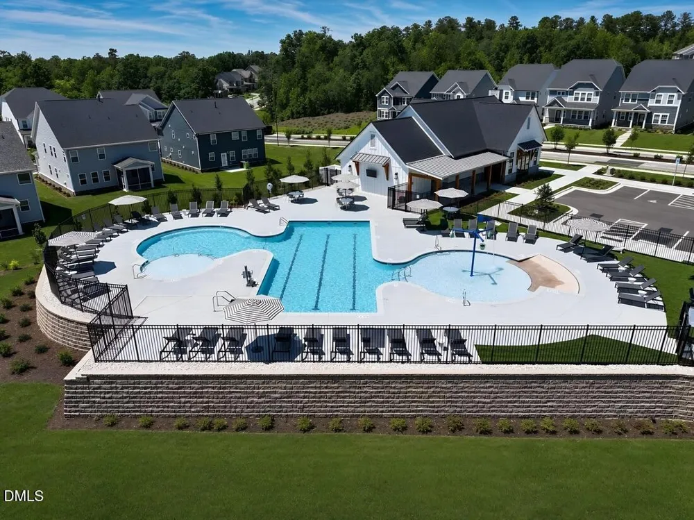 602 Macmillan Way Knightdale, NC 27545