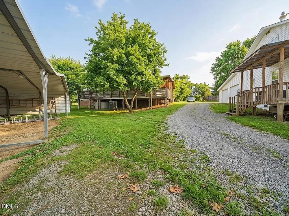 530 Avent Ferry Road Holly Springs, NC 27540