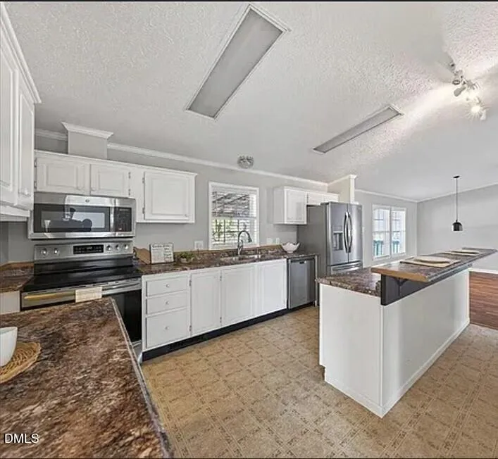 530 Avent Ferry Road Holly Springs, NC 27540