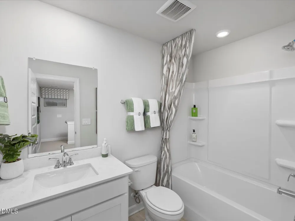 806 Stream View Court Mebane, NC 27302