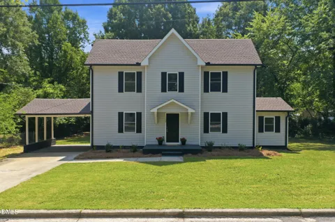 1108 Hawthorne Lane