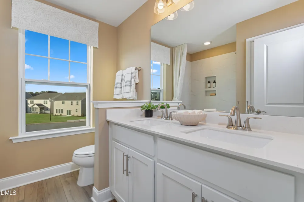 1552 Briar Brook Lane Zebulon, NC 27597