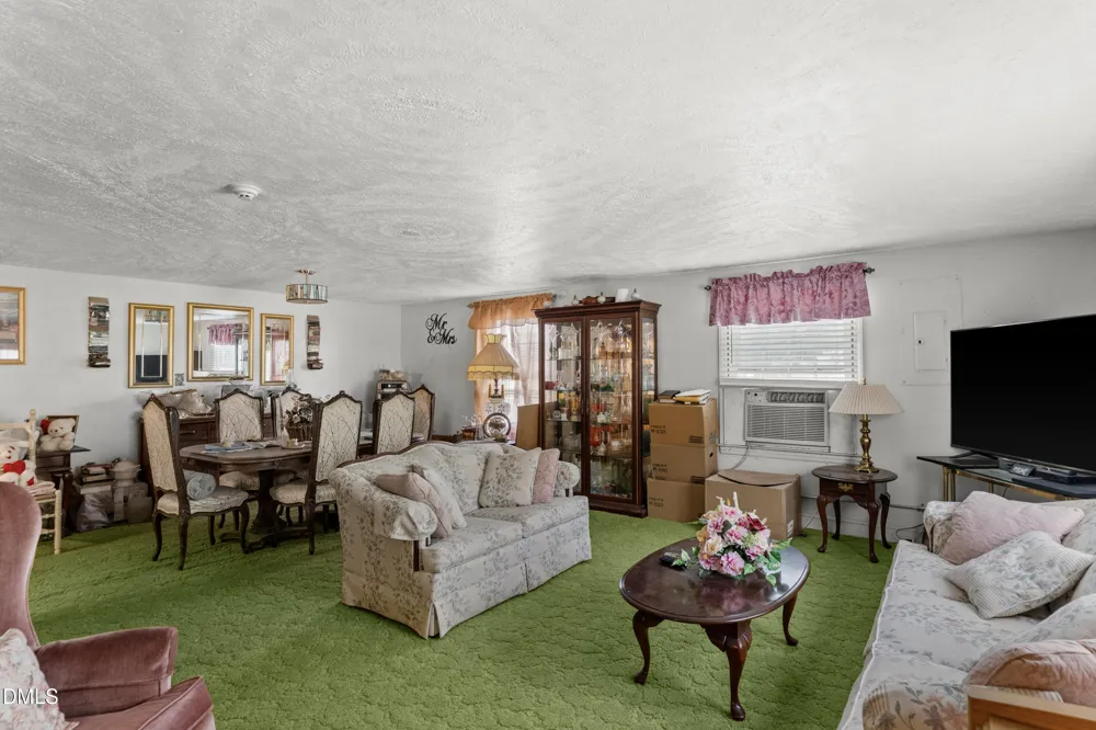 10027 Garland Highway Clinton, NC 28328