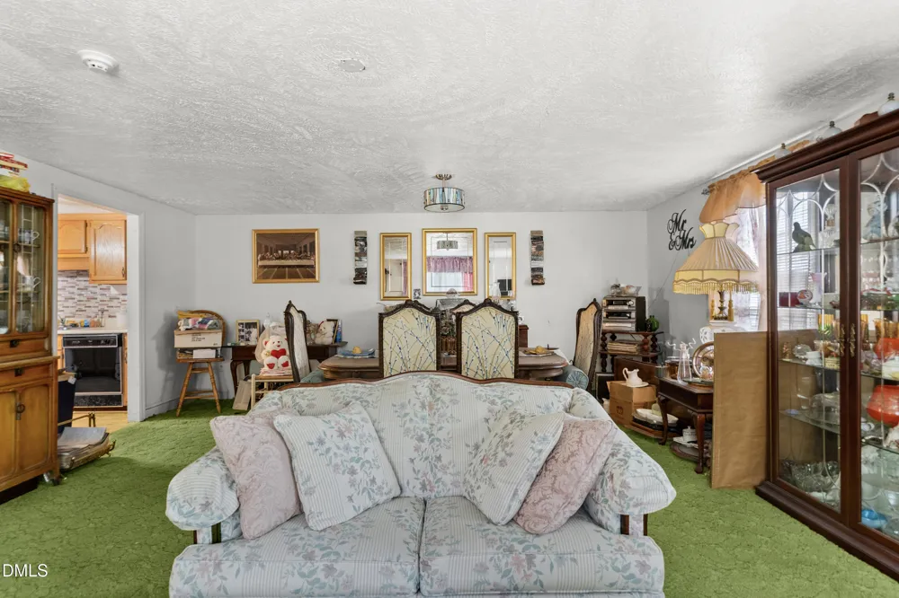 10027 Garland Highway Clinton, NC 28328