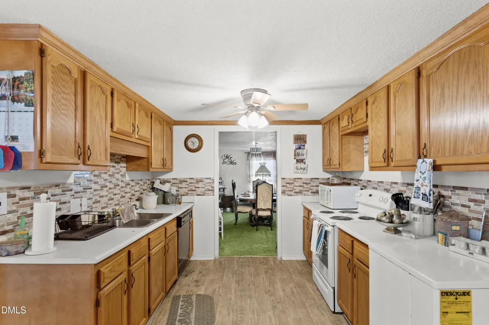 10027 Garland Highway Clinton, NC 28328